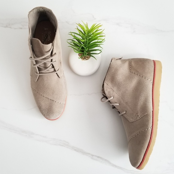 tan suede flat ankle boots